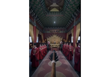 (圖)👑 假期最後一天｜朕有話要說 假期，悄悄來到尾聲。 有人開始收心、有人準備上班、 也有人還捨不得離開被窩。